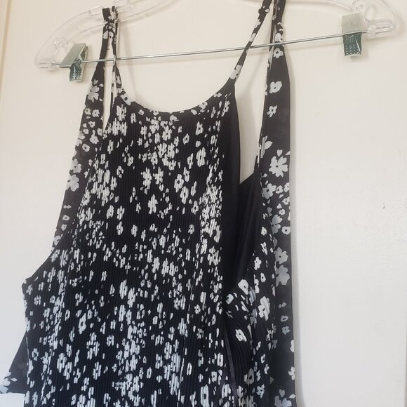 Emma & Michele Long Flowered Dress Blk & White Size XL - Picture 3 of 4